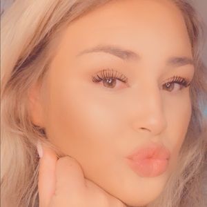 Meet your Posher, Courtney